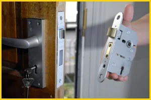 Metro Locksmith Services Tampa, FL 813-778-0318 - 13-lock-replace