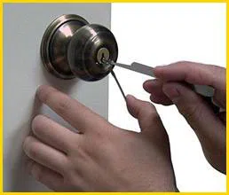 Metro Locksmith Services Tampa, FL 813-778-0318 - 6-lock-repair